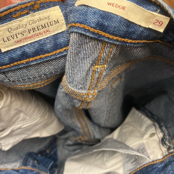 Levi Wedge Jeans - Picture 3 of 3